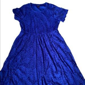 Torrid 2X blue floral maxi dress with pockets!